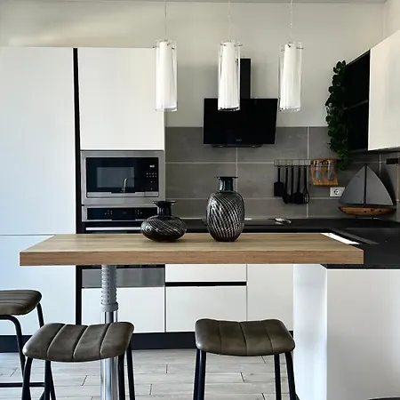 P020 - Porto Recanati, Nuovo Trilocale Con Giardino